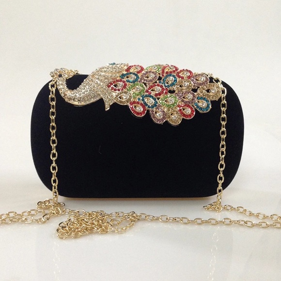 None Handbags - 🎉HP🎉 🖤❤️ Vintage Jeweled Peacock Black Velvet Clutch w/ Two Chain Lengths